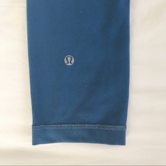 Lululemon Wunder Under Crop - Picture 2 of 6